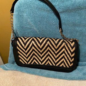PURSE CLUTCH HANDBAG BLACK N TAN CHEVRON DESIGN